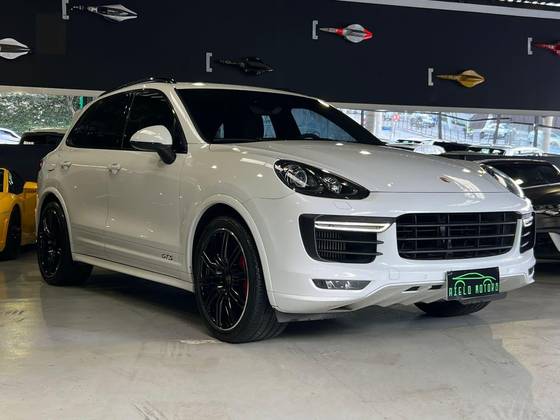 PORSCHE CAYENNE 2016