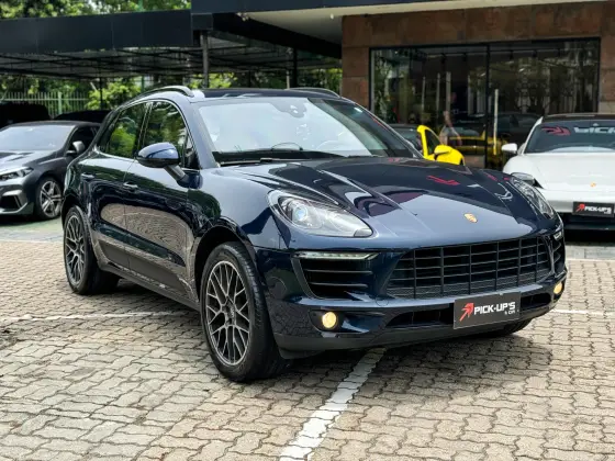 PORSCHE MACAN 2018