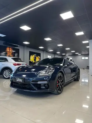 PORSCHE PANAMERA 2018