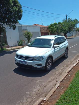 VOLKSWAGEN TIGUAN 2019