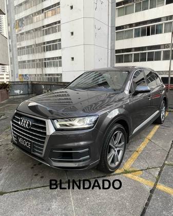 AUDI Q7 2019