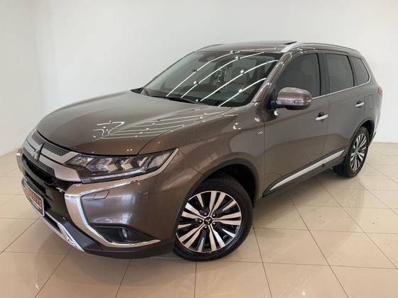 MITSUBISHI OUTLANDER 2021