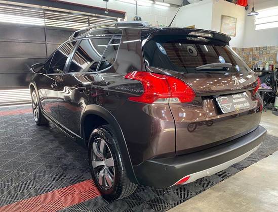 PEUGEOT 2008 2019