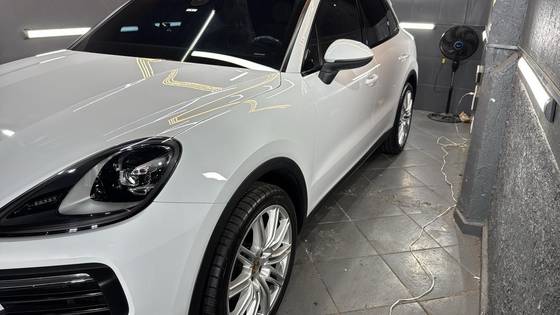PORSCHE CAYENNE 2019