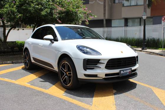 PORSCHE MACAN 2021