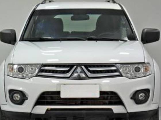 MITSUBISHI PAJERO 2016
