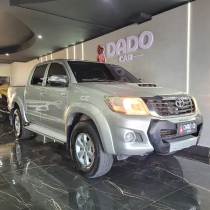 TOYOTA HILUX 2012