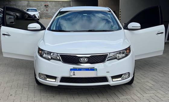 KIA CERATO 2013