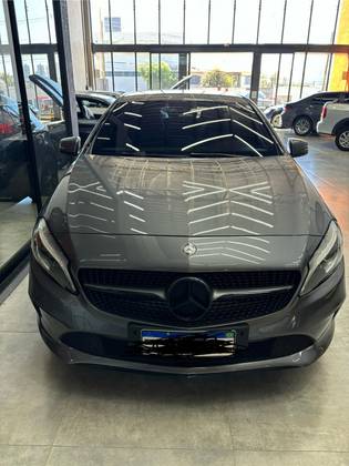MERCEDES-BENZ A 200 2017