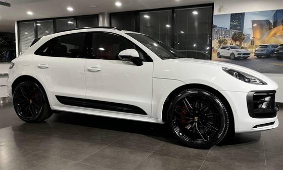 PORSCHE MACAN 2022