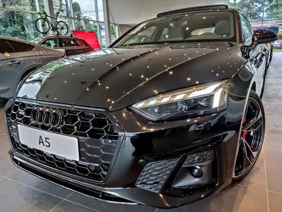 AUDI A5 2025