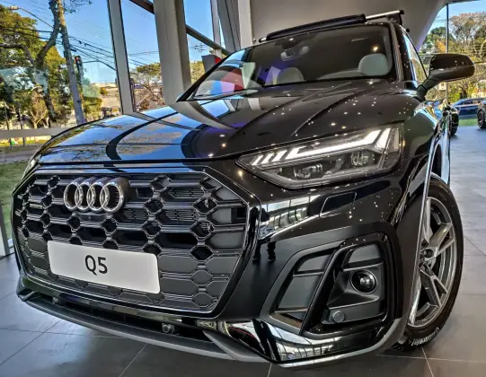 AUDI Q5 2024