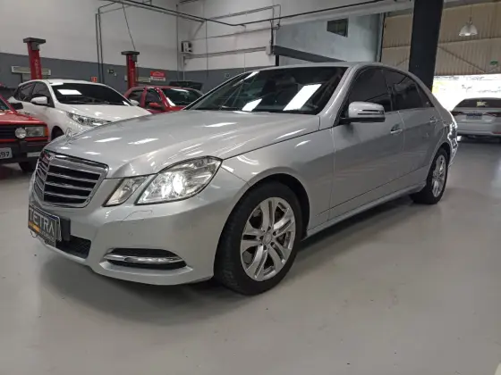 MERCEDES-BENZ E 500 2011