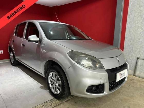 RENAULT SANDERO 2014