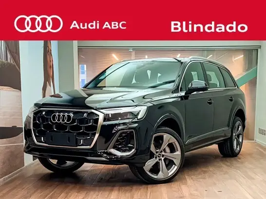 AUDI Q7 2025