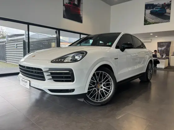 PORSCHE CAYENNE 2022