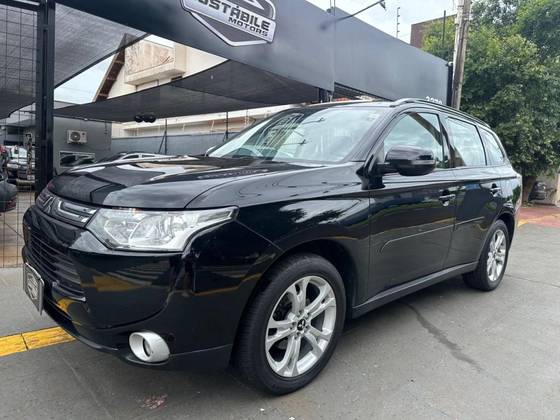 MITSUBISHI OUTLANDER 2014