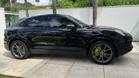 PORSCHE CAYENNE 2023