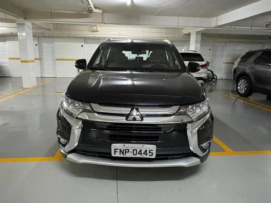 MITSUBISHI OUTLANDER 2018