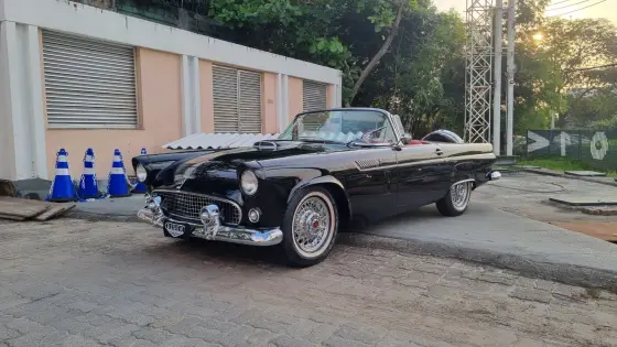 FORD THUNDERBIRD 1956
