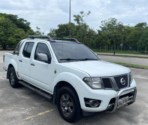 NISSAN FRONTIER 2013