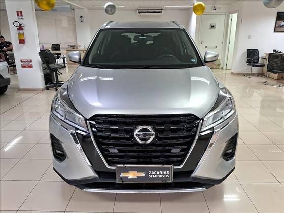 NISSAN KICKS 2022