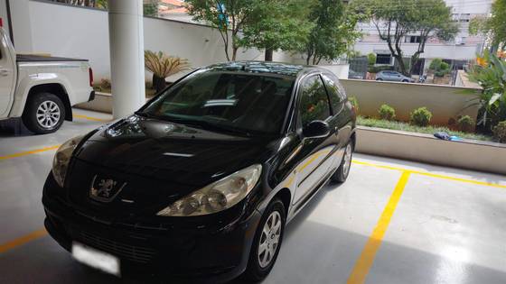 PEUGEOT 207 2012