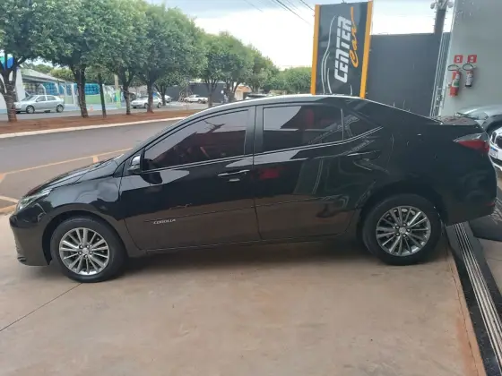 TOYOTA COROLLA 2018