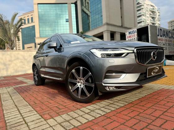 VOLVO XC60 2018