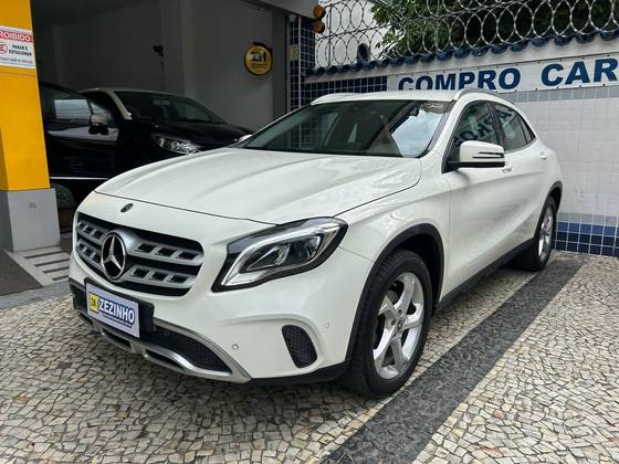 MERCEDES-BENZ GLA 200 2018