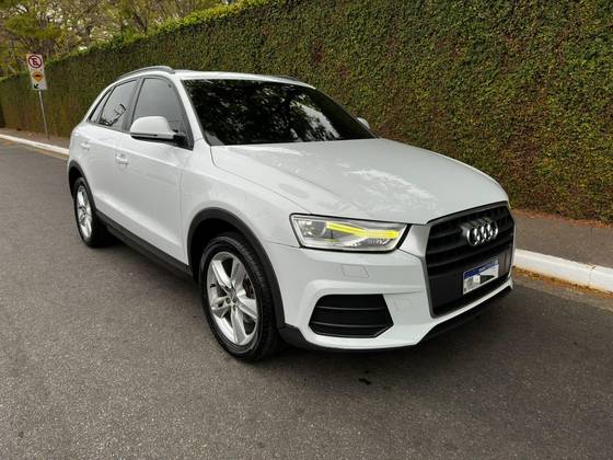 AUDI Q3 2016