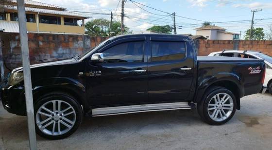 TOYOTA HILUX 2011