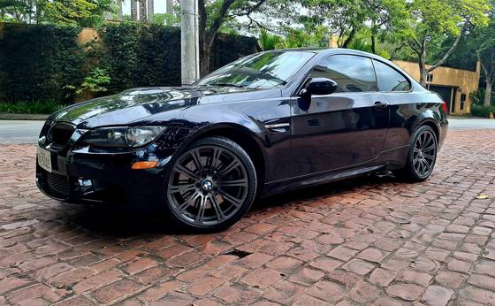 BMW M3 2011