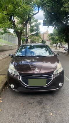 PEUGEOT 208 2014