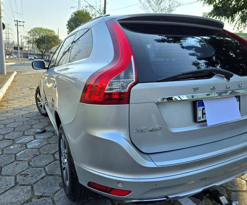VOLVO XC60 2015