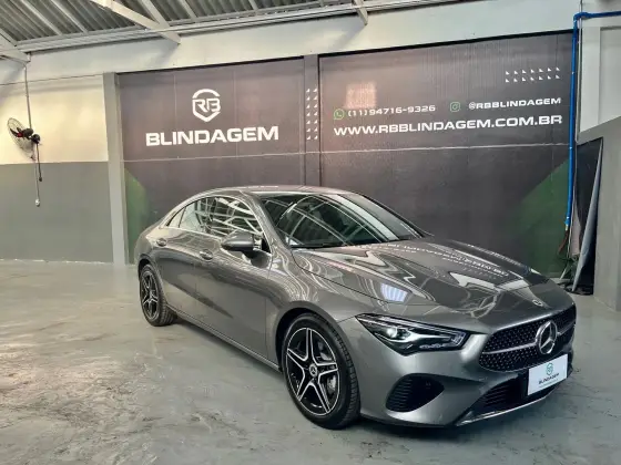 MERCEDES-BENZ CLA 200 2025