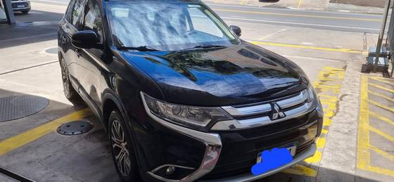 MITSUBISHI OUTLANDER 2016