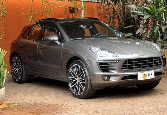 PORSCHE MACAN 2015