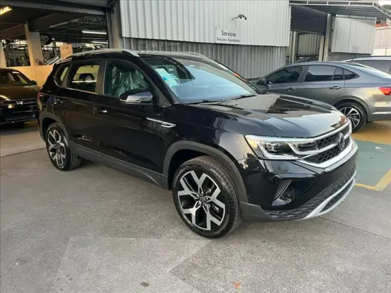 VOLKSWAGEN TAOS 2024