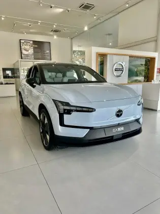VOLVO EX30 2024