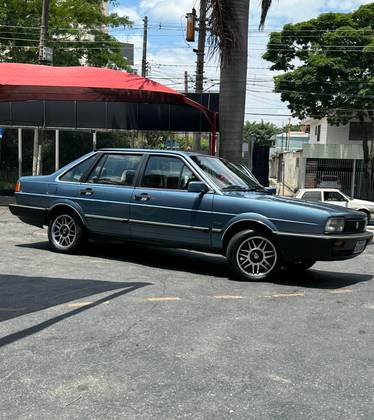 VOLKSWAGEN SANTANA 1990