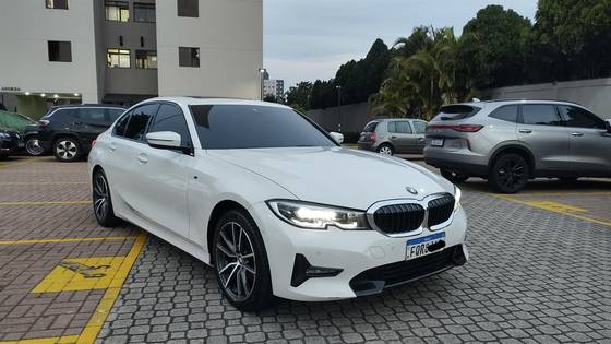 BMW 320i 2021