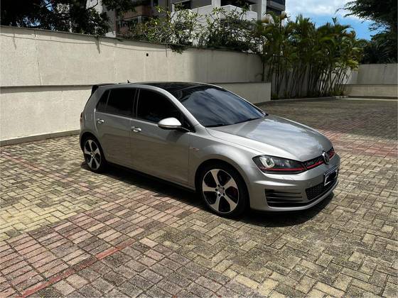 VOLKSWAGEN GOLF 2017