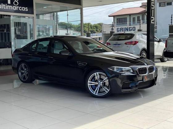 BMW M5 2015