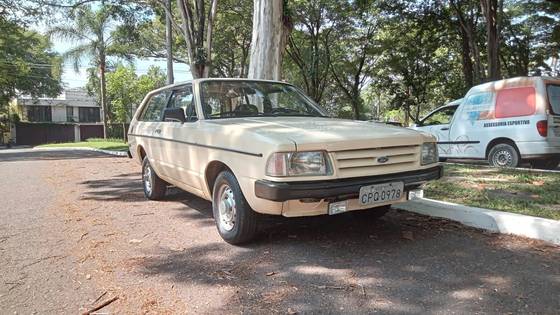 FORD BELINA 1986