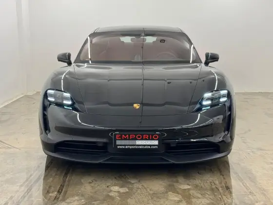 PORSCHE TAYCAN 2022
