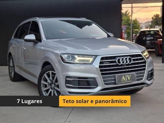 AUDI Q7 2016