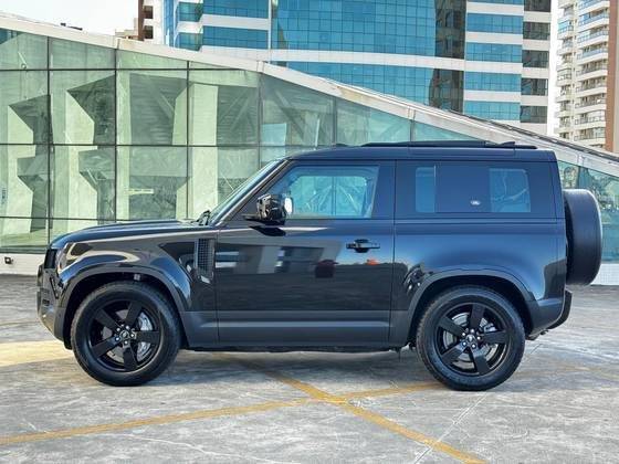 LAND ROVER DEFENDER 2023