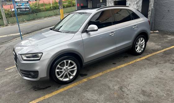 AUDI Q3 2015