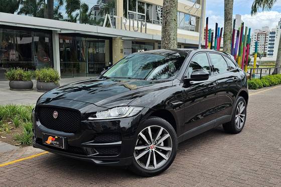 JAGUAR F-PACE 2020
